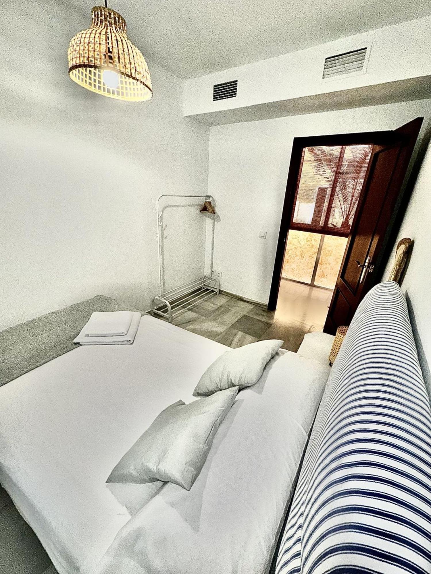 Appartement Apartamento Arellano à Carmona  Extérieur photo