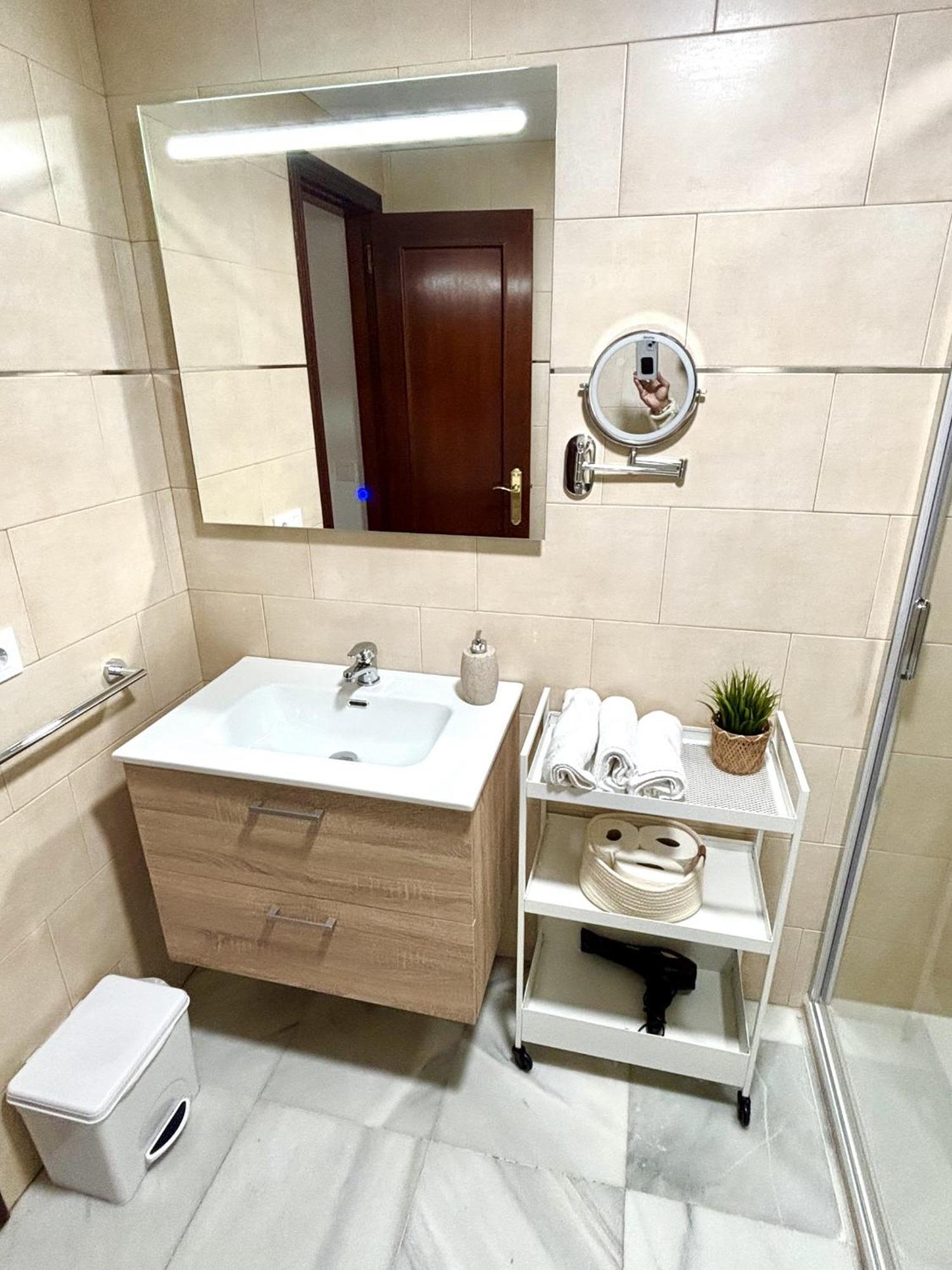 Appartement Apartamento Arellano à Carmona  Extérieur photo
